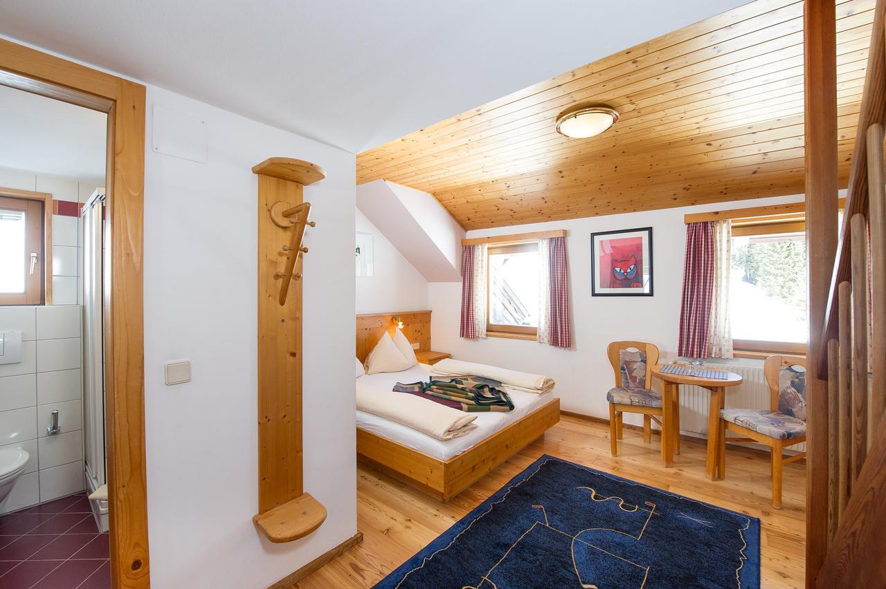Отель Sattleggers Alpenhof & Feriensternwarte Грайфенбург Экстерьер фото