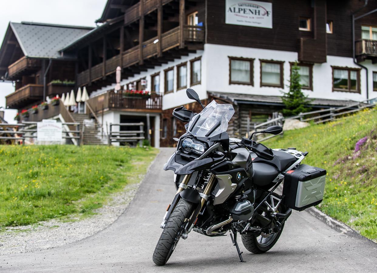 Отель Sattleggers Alpenhof & Feriensternwarte Грайфенбург Экстерьер фото