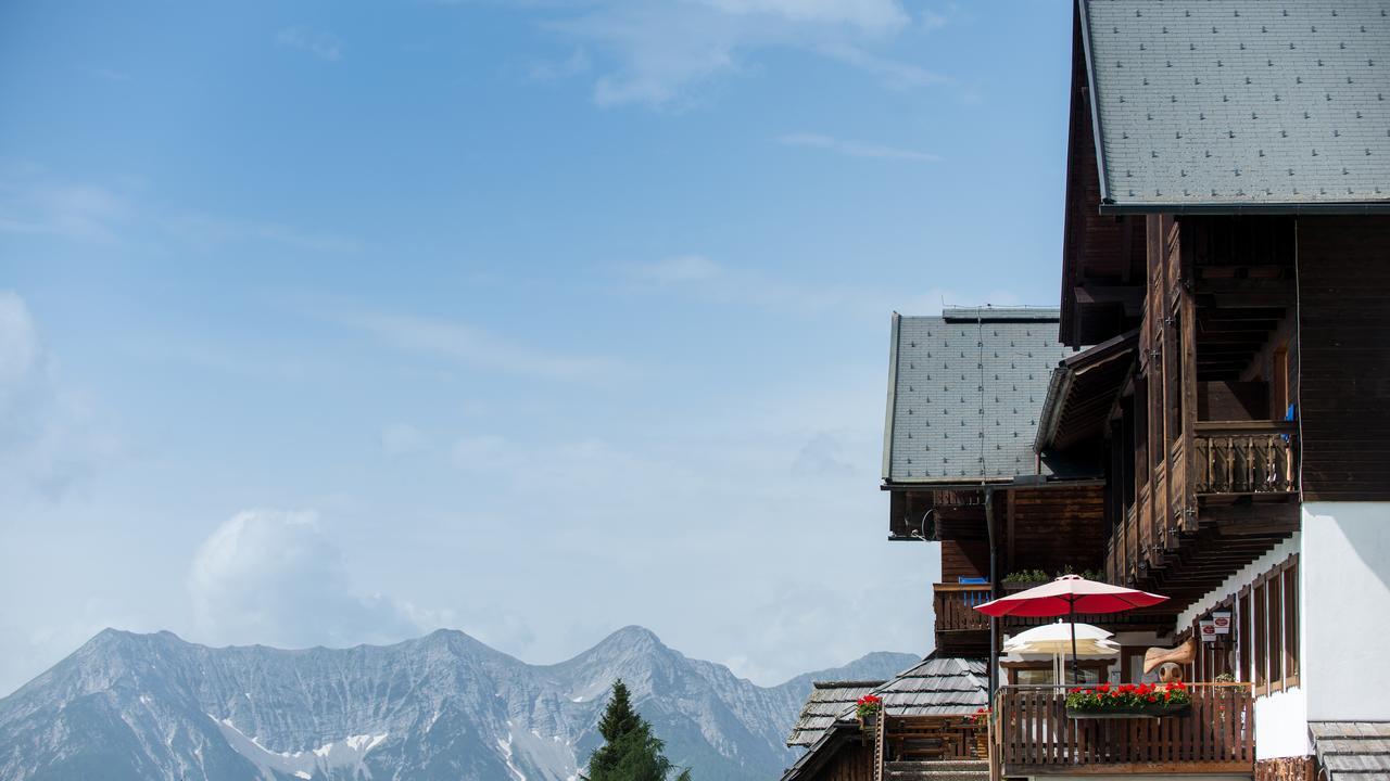 Отель Sattleggers Alpenhof & Feriensternwarte Грайфенбург Экстерьер фото